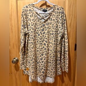 Simply Southern long-sleeve, leopard print tunic top women’s XXL